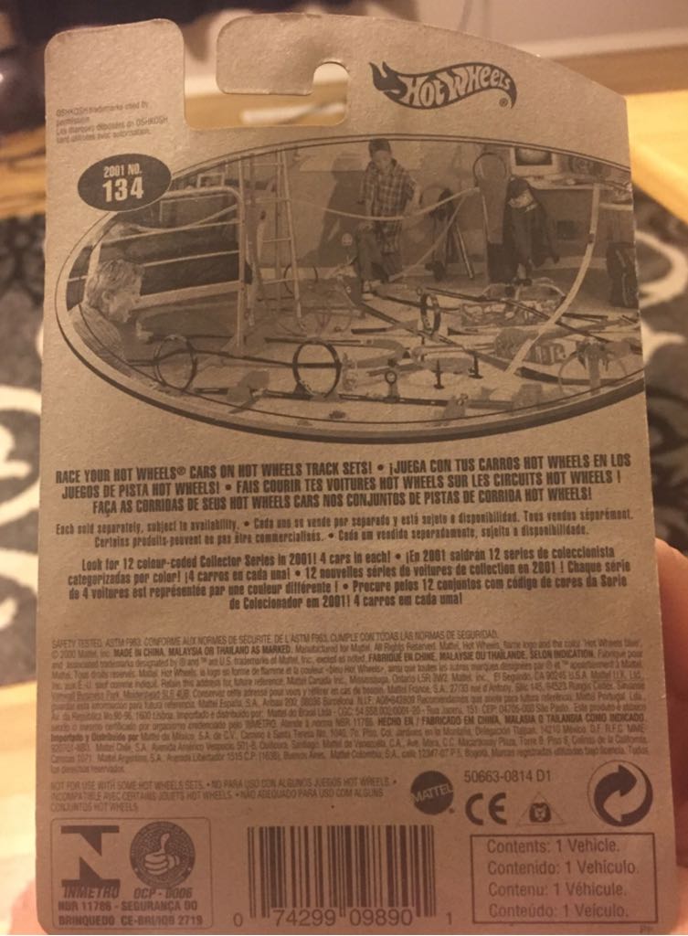 Spin-out  toy car collectible - Main Image 2