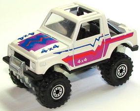 Street Roader (m) - 4x4 Truck toy car collectible - Main Image 1