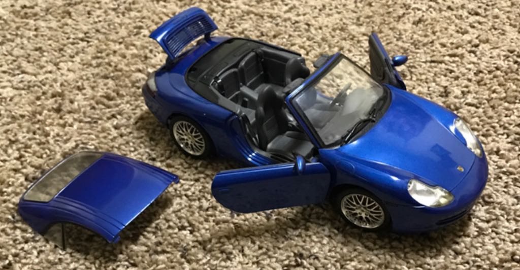 Porsche - 911 toy car collectible - Main Image 2