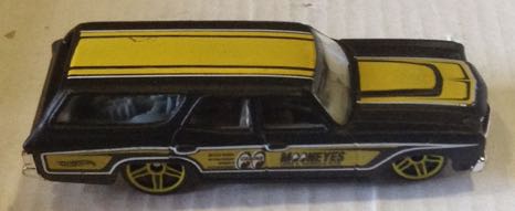 ’70 Chevelle SS Wagon Negra y Amarilla - Hot Wheels toy car collectible - Main Image 1
