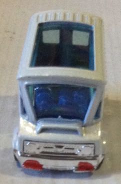 Bread Box HWPS Blanco - Hot Wheels toy car collectible - Main Image 2