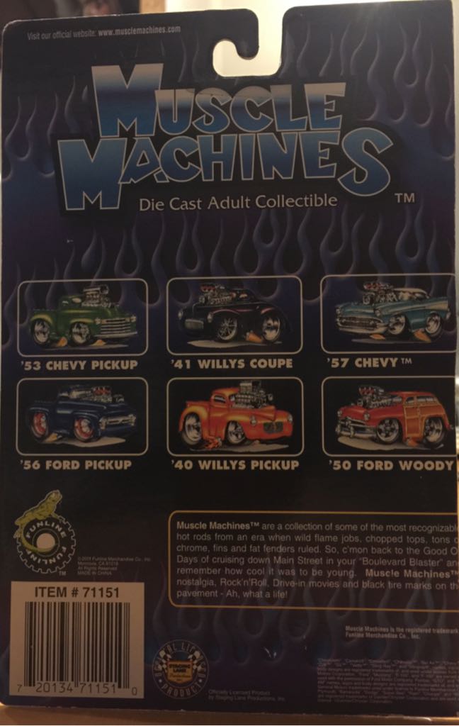 1963 Corvette 71151 - Muscle Machines toy car collectible - Main Image 2