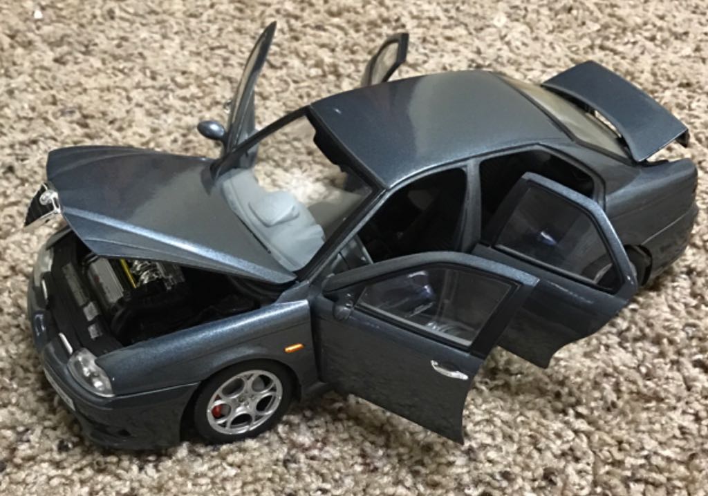Alfa Romeo  toy car collectible - Main Image 2