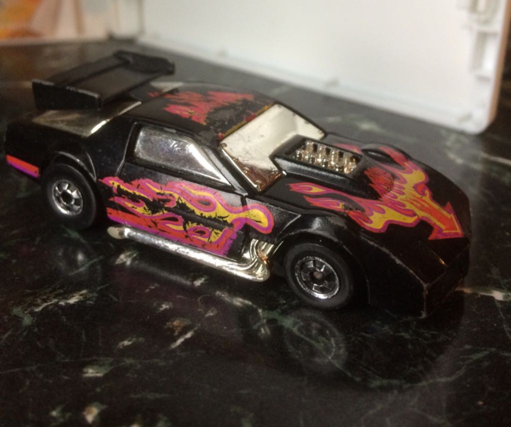 Country Club Muscle (HW)