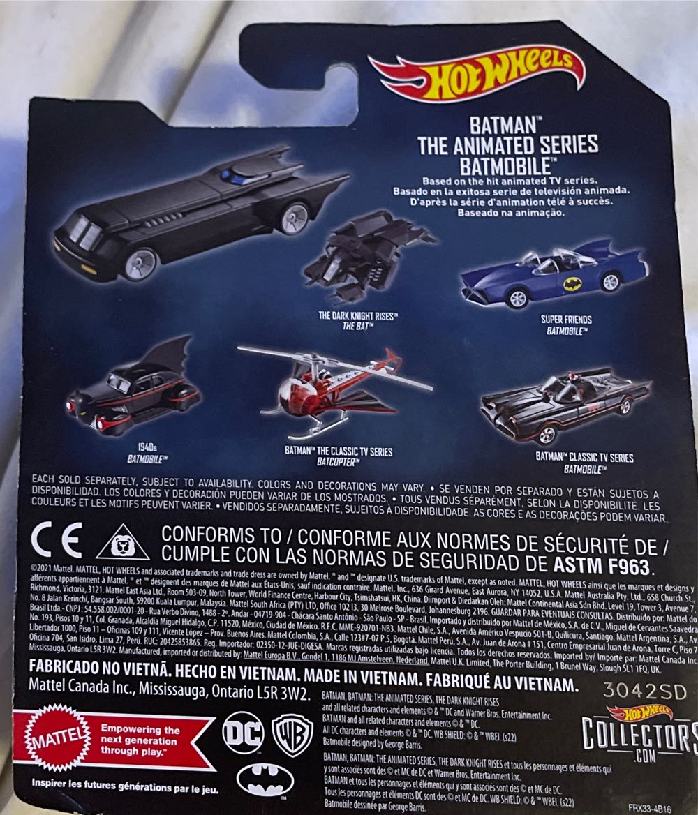 Batman The Animated Series Batmobile  toy car collectible - Main Image 2