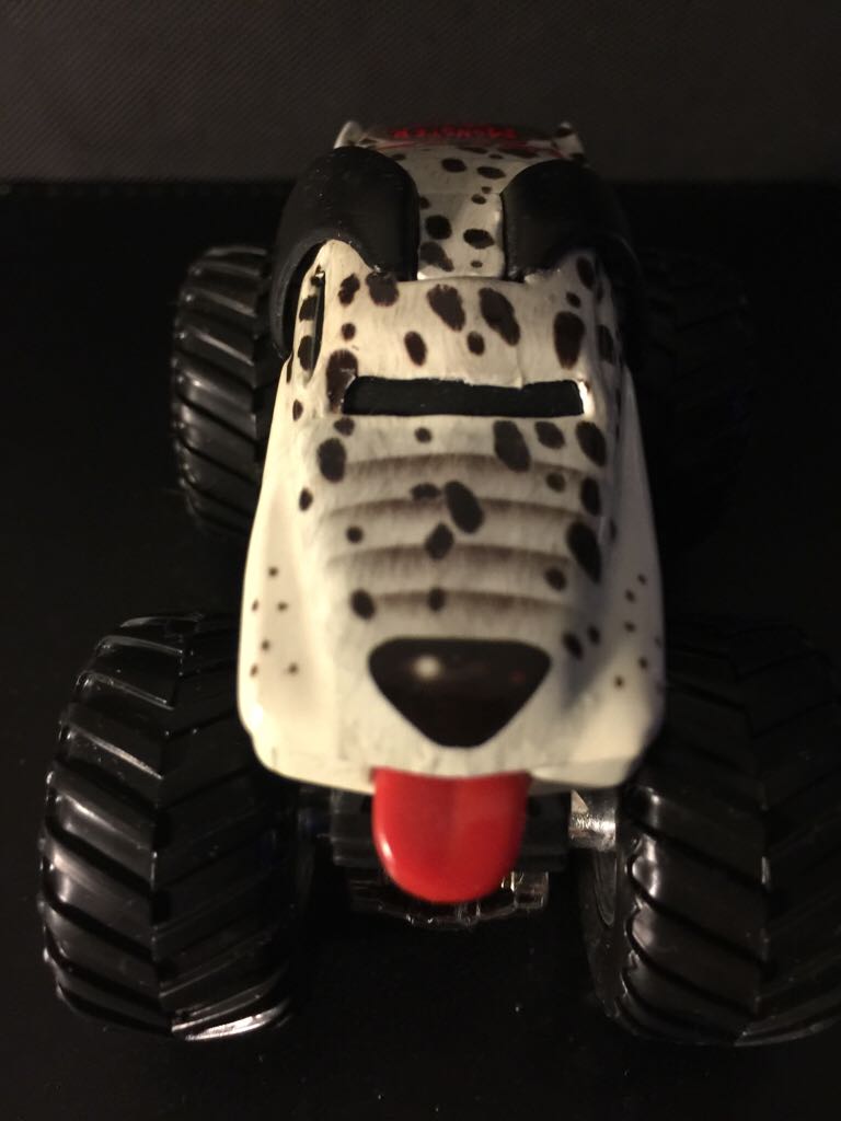 Monster Mutt Dalmation - Fan Favorites 2 toy car collectible - Main Image 2