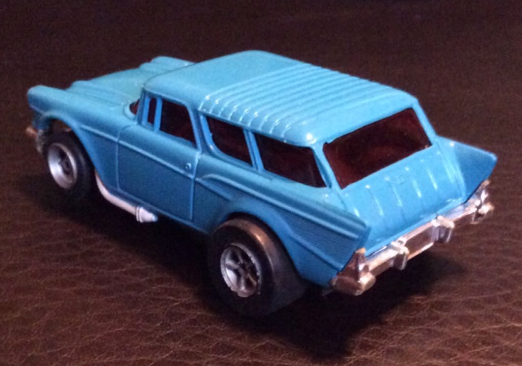 Chevrolet - Magnatraction toy car collectible - Main Image 2