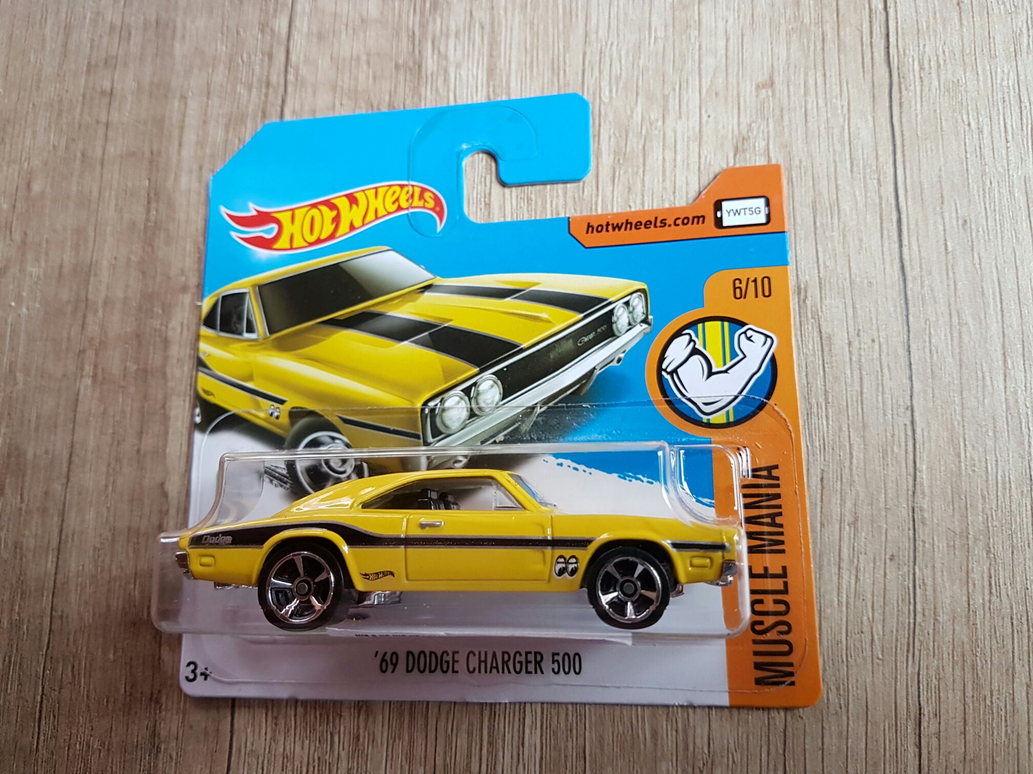 Dodge Charger 500 ’69 (HW) - Muscle Mania 2017 toy car collectible - Main Image 2