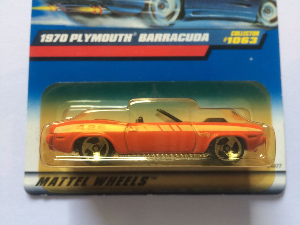 1970 Plymouth Barracuda (Convertible) - Mainline toy car collectible - Main Image 2