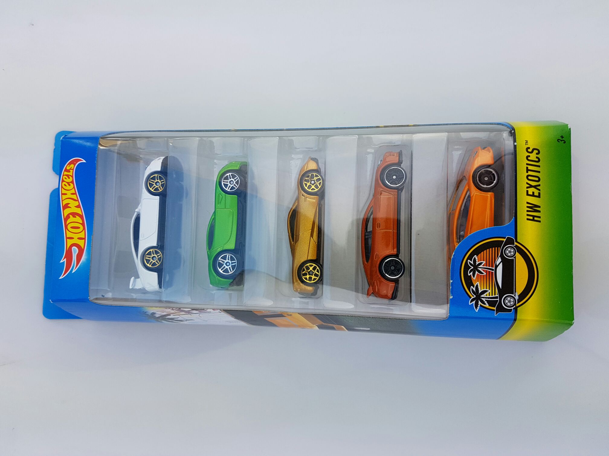 2013 Porsche Panamera - HW Exotics 2017 toy car collectible - Main Image 2