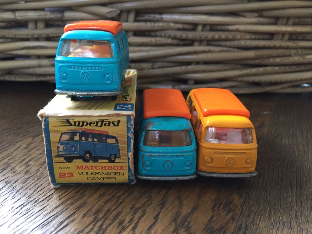 Matchbox Superfast Volksvagen Camper - Superfast toy car collectible - Main Image 2