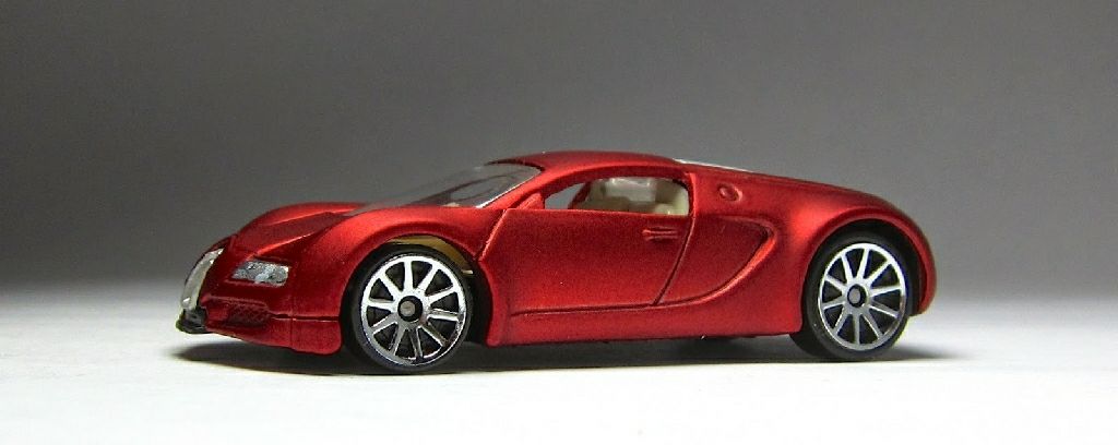 Bugatti Veyron - Hot Auction ’10 toy car collectible - Main Image 2