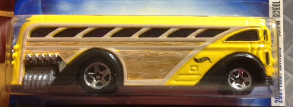 Hot Wheels Surfin’ School Bus - 2001 First Editions toy car collectible - Main Image 2
