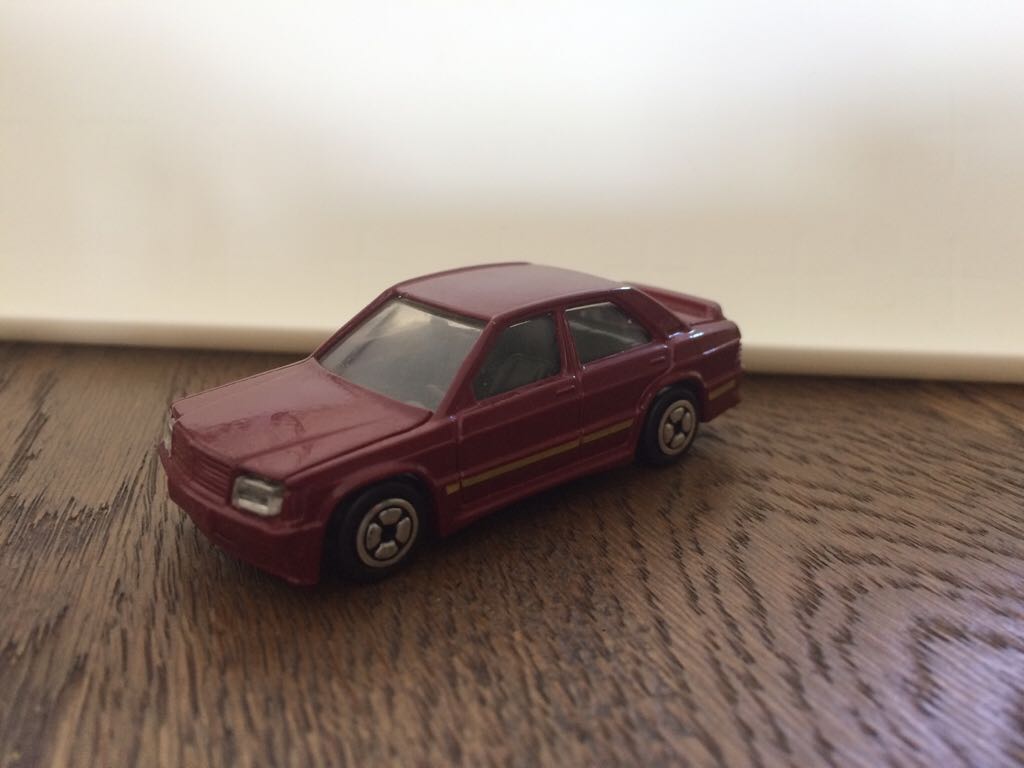 Mercedes Benz 2.3 - Corgi toy car collectible - Main Image 2
