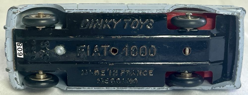 Fiat 1800 Familiale 548 - Sinky Toys Deagostini toy car collectible - Main Image 4