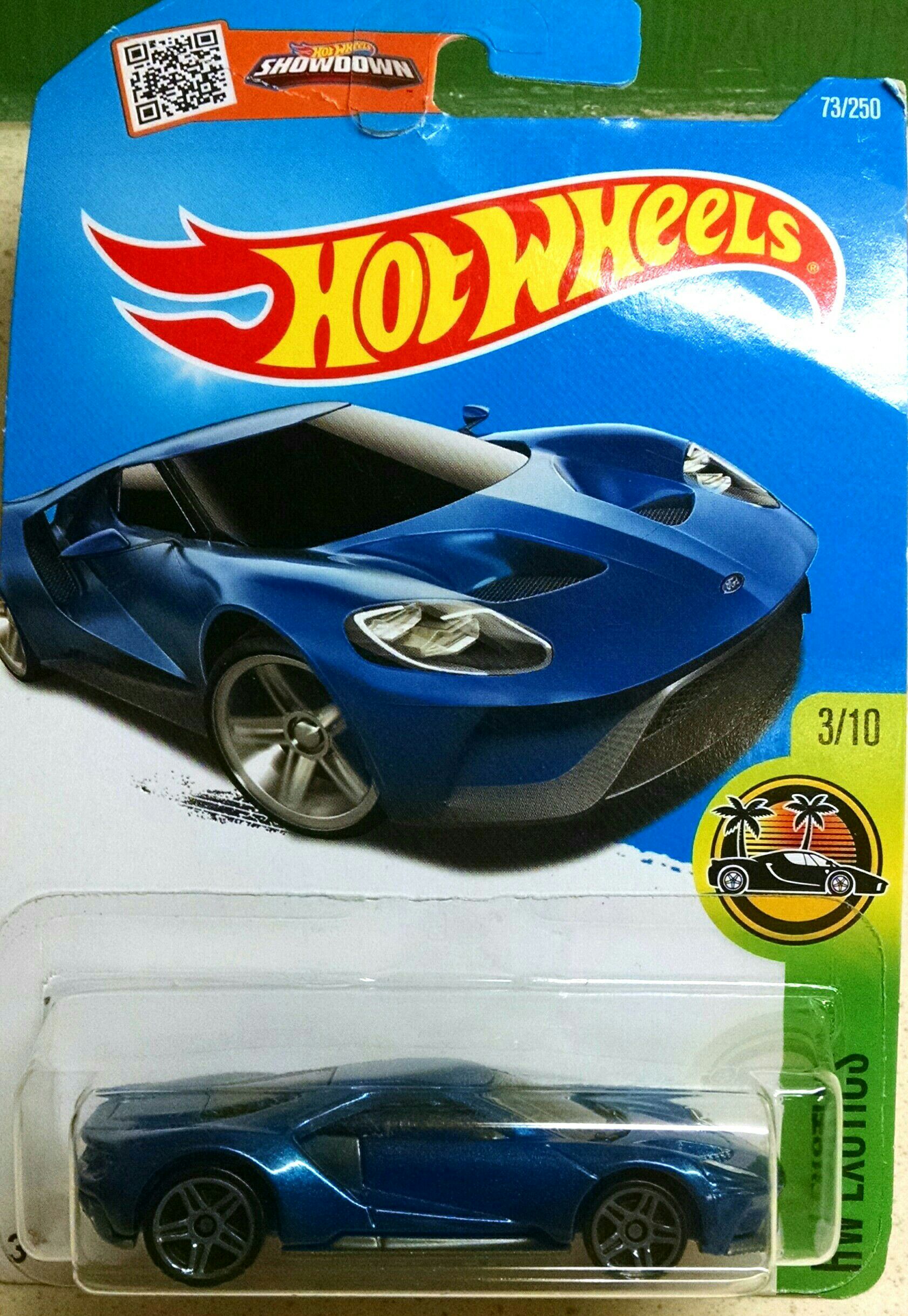 17 Ford GT - HW Exotics toy car collectible - Main Image 1