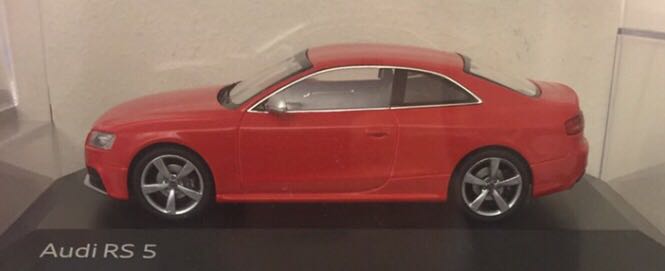 19.1 Tomy Red Tomica Winged Transporter CHINA