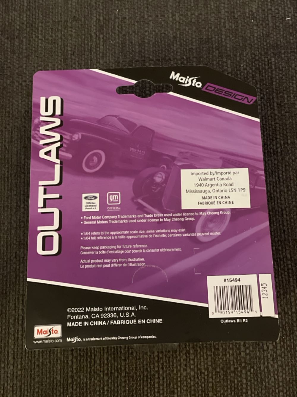 Maisto 1965 Pontiac GTO - Maisto Design - Outlaws toy car collectible - Main Image 2