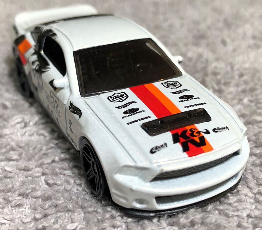 ‘10 Ford Shelby GT500 - HW City toy car collectible - Main Image 4