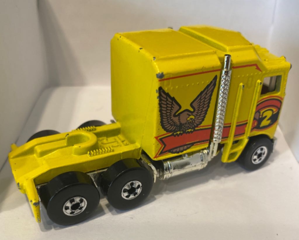 Thunder Roller - 1983 Hot Wheels toy car collectible - Main Image 2