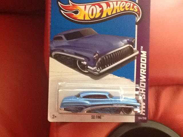 So Fine - 2013 - HW Showroom - American Turbo toy car collectible - Main Image 2