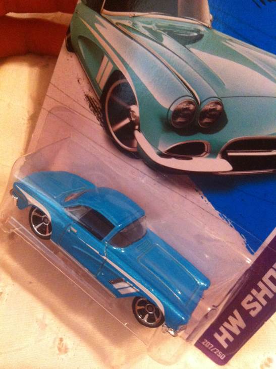 62 Corvette - HW Showroom - Corvette 60th ’13 toy car collectible - Main Image 2