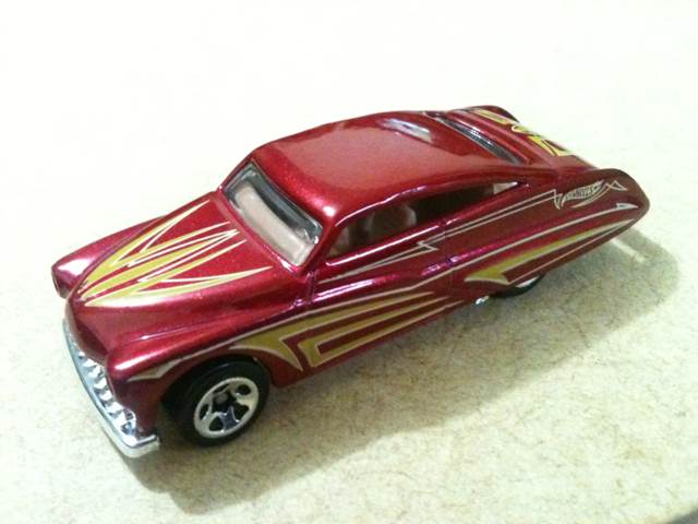 Drag Merc  toy car collectible - Main Image 2