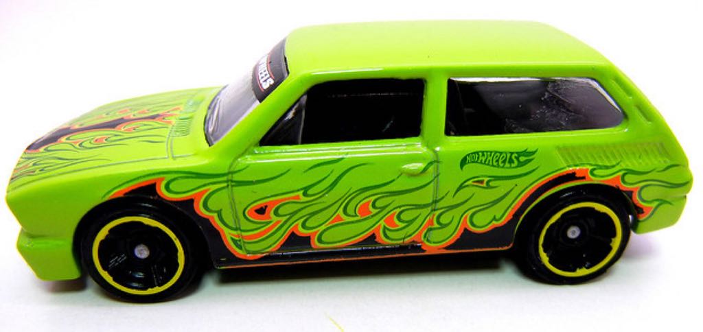 Volkswagen Brasilia - 2012 - HW Heat Fleet toy car collectible - Main Image 2