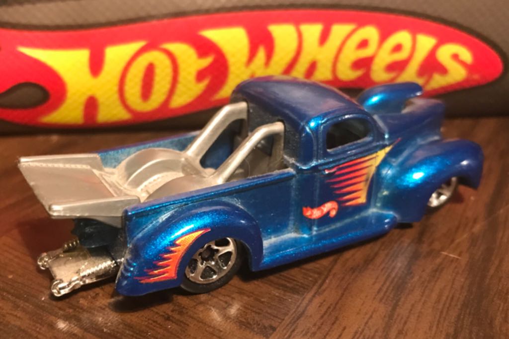 40 Ford Truck - 1998 First Editions toy car collectible - Main Image 2