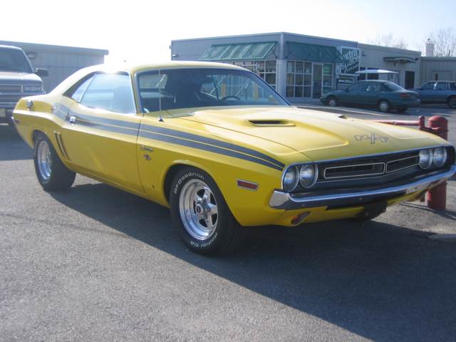 1971 Dodge Challenger - HW Showroom: Then and Now toy car collectible - Main Image 2