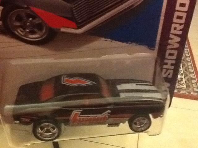 67 Camaro Super Treasure Hunt Summit Car - Super Treasure Hunt toy car collectible - Main Image 2