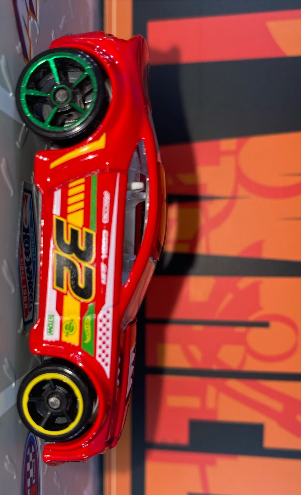 Torque Twister 2013 Red  toy car collectible - Main Image 4