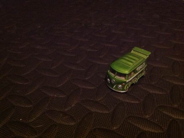 Volkswaggon Kool Kombi (green) - HW Showroom toy car collectible - Main Image 2