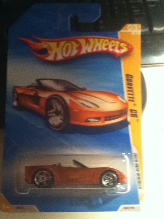 Corvette C6 Convertible - HW Roadsters - 2024 toy car collectible - Main Image 2