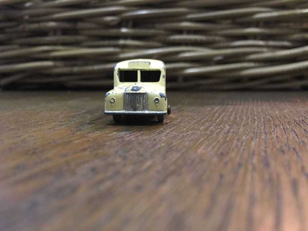Daimler Ambulance - 1-75 Regular Wheels toy car collectible - Main Image 2