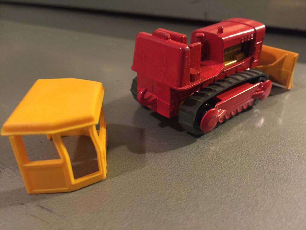 16D - Case Bulldozer Tractor - 1-75 Regular Wheels toy car collectible - Main Image 2