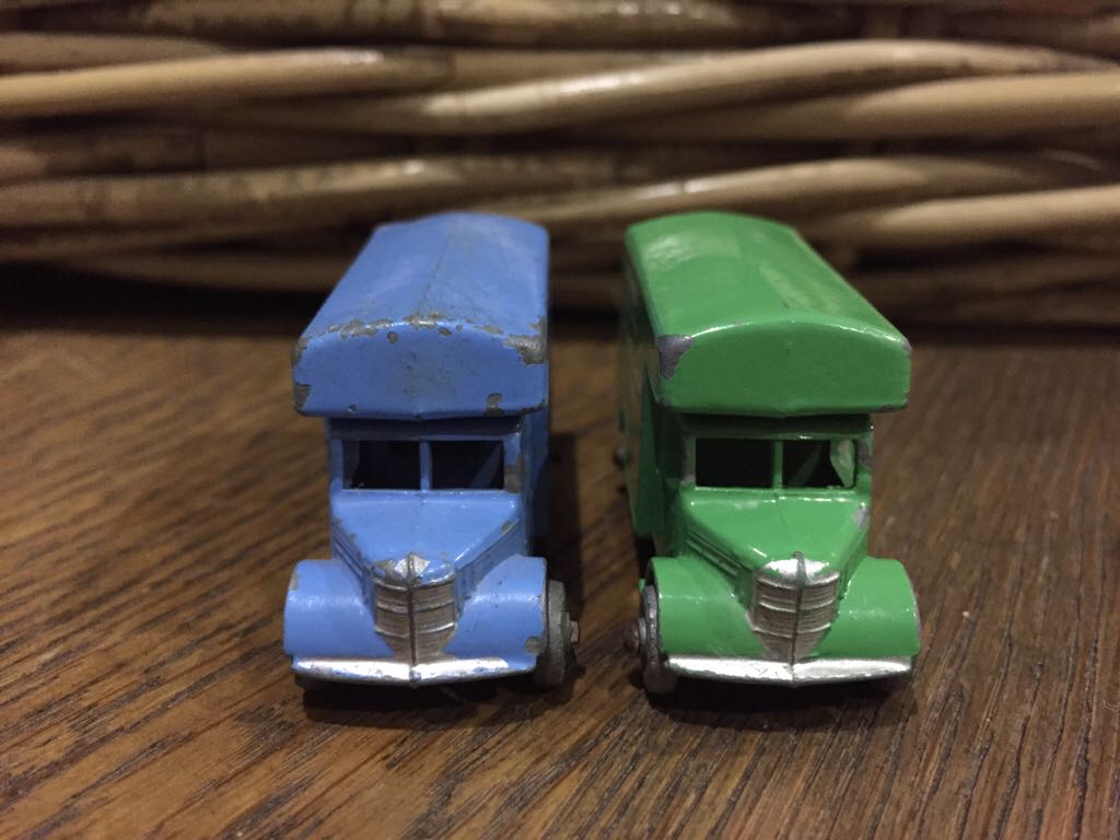 Bedford Removal Van - Matchbox 75 RW toy car collectible - Main Image 2