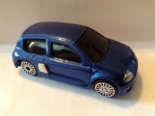 Renault Clio V6 - NON SERIES toy car collectible - Main Image 1