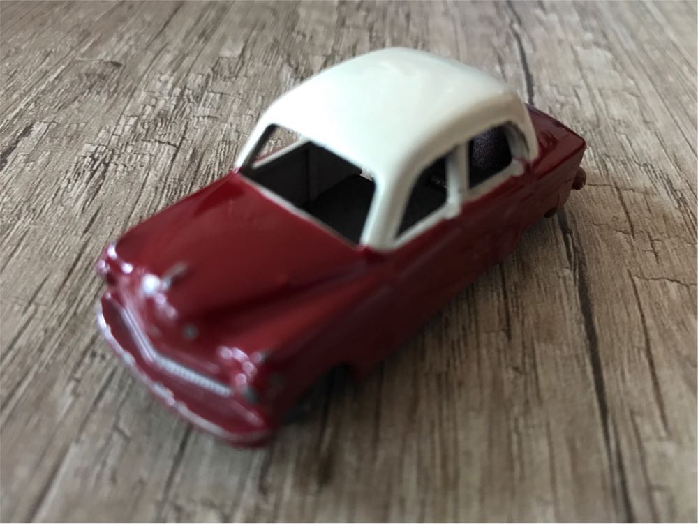 22A - Vauxhall Cresta/Velox - 1-75 Regular Wheels toy car collectible - Main Image 2