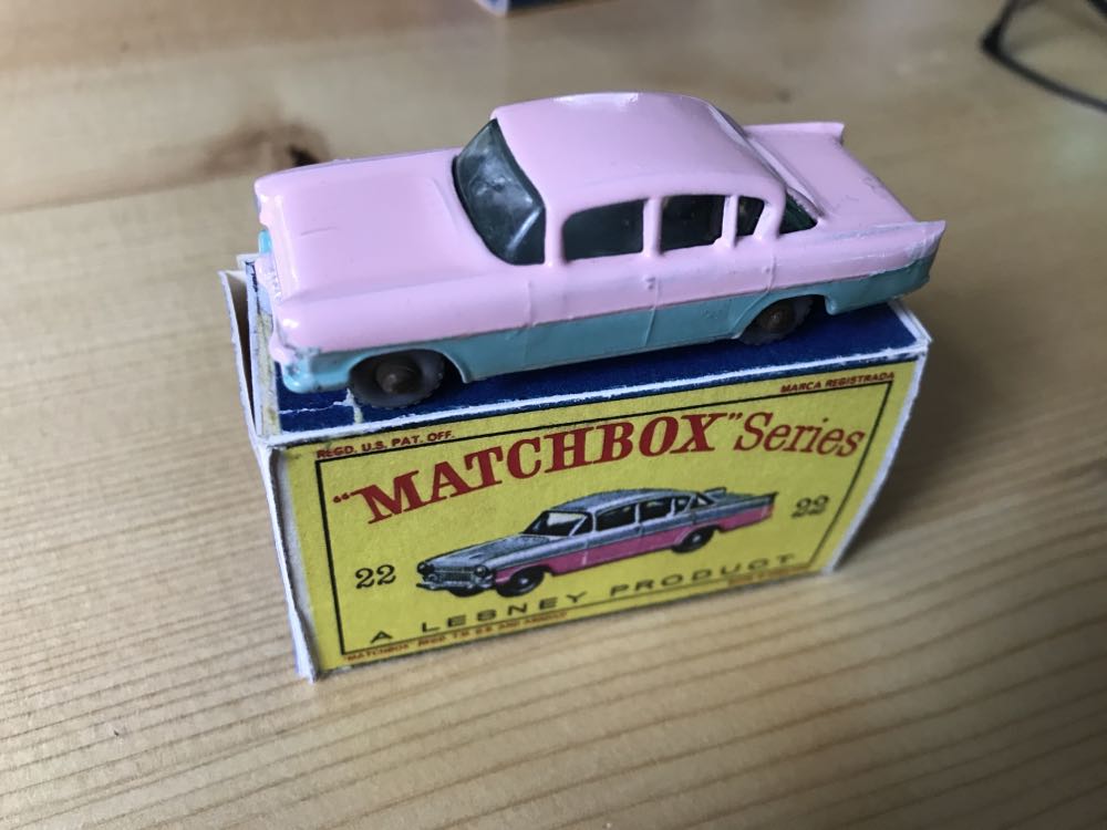 Vauxhall Cresta 22B-16 - 1-75 Matchbox toy car collectible - Main Image 2