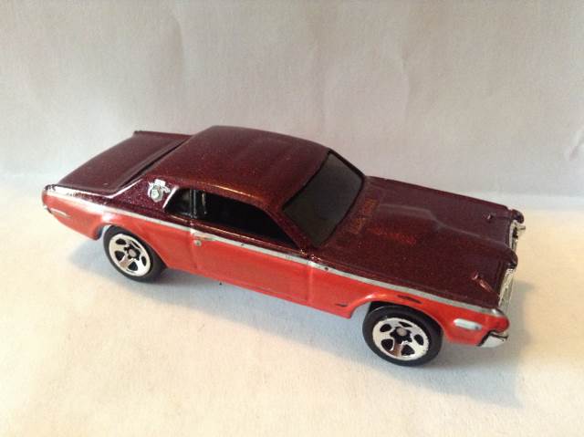 Mercury Cougar, 1968  toy car collectible - Main Image 1