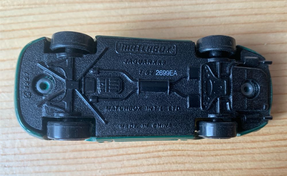 Jaguar XK8 - Matchbox 75 SF toy car collectible - Main Image 3