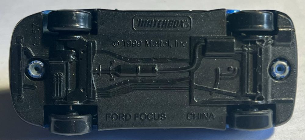 Ford Focus - MBX Euro Sports 5pk toy car collectible - Main Image 3