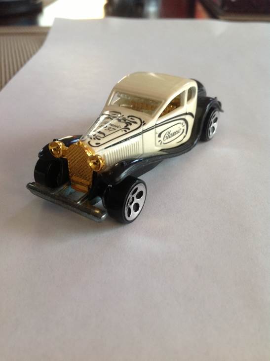 Bugatti 1937 - Mainline toy car collectible - Main Image 2