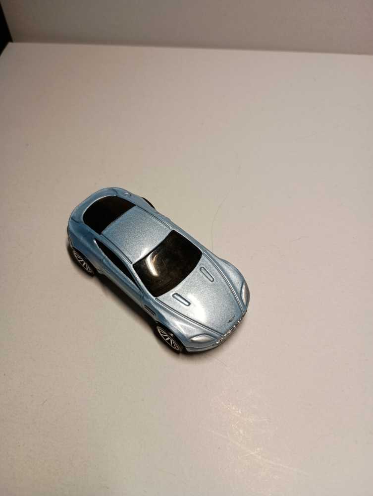 Aston Martin V8 Vantage  toy car collectible - Main Image 3
