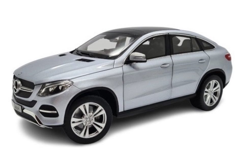 Mercedes Benz GLE Coupe Prata Norev 1:18 - Shotting brake toy car collectible - Main Image 4