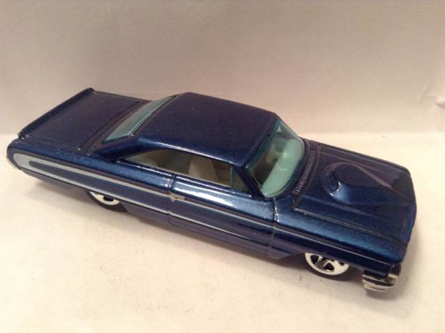 Ford Galaxie 500, 1964  toy car collectible - Main Image 1