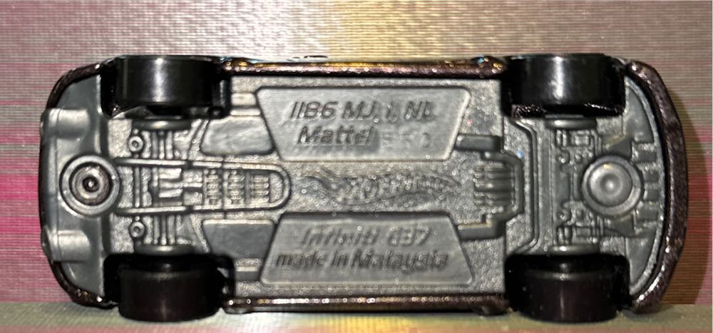 Infiniti G37  toy car collectible - Main Image 2