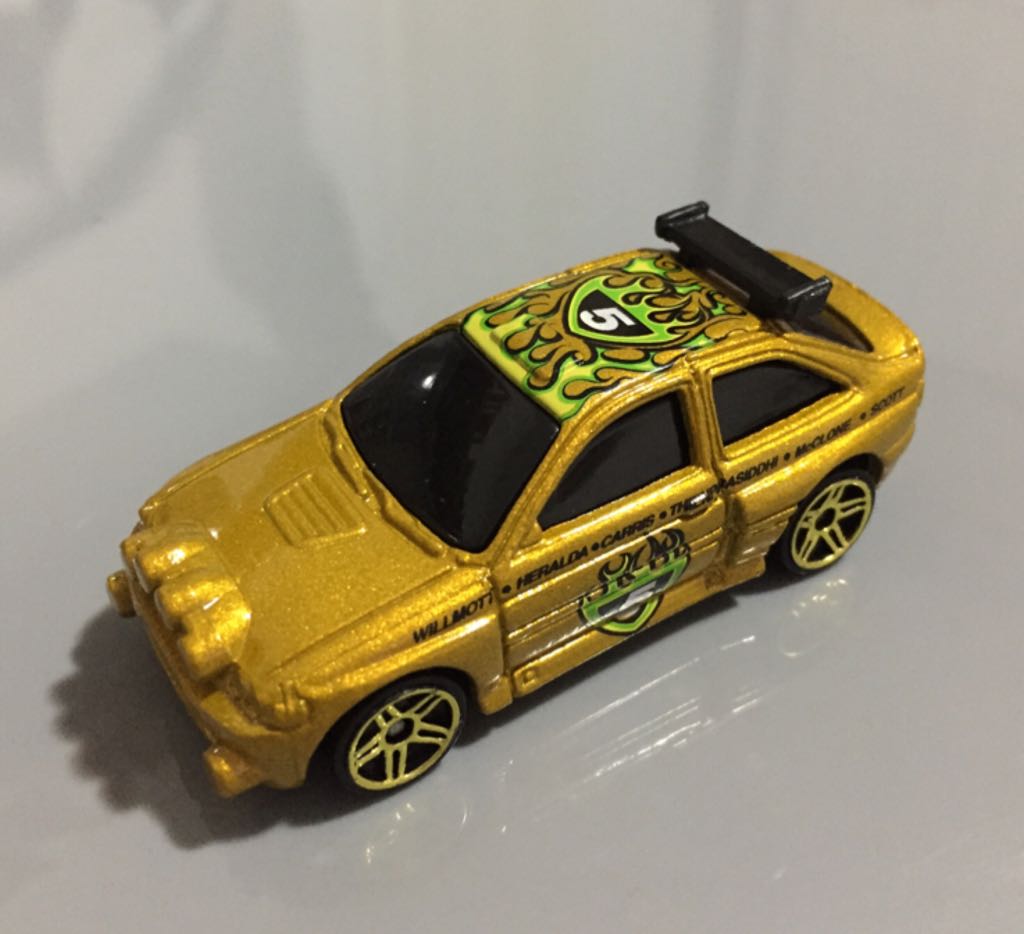 Ford Escort Rally  toy car collectible - Main Image 2