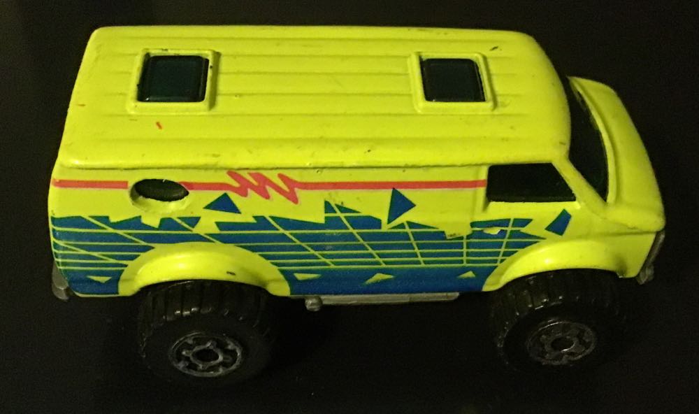 Chevrolet Van 4x4  toy car collectible - Main Image 3